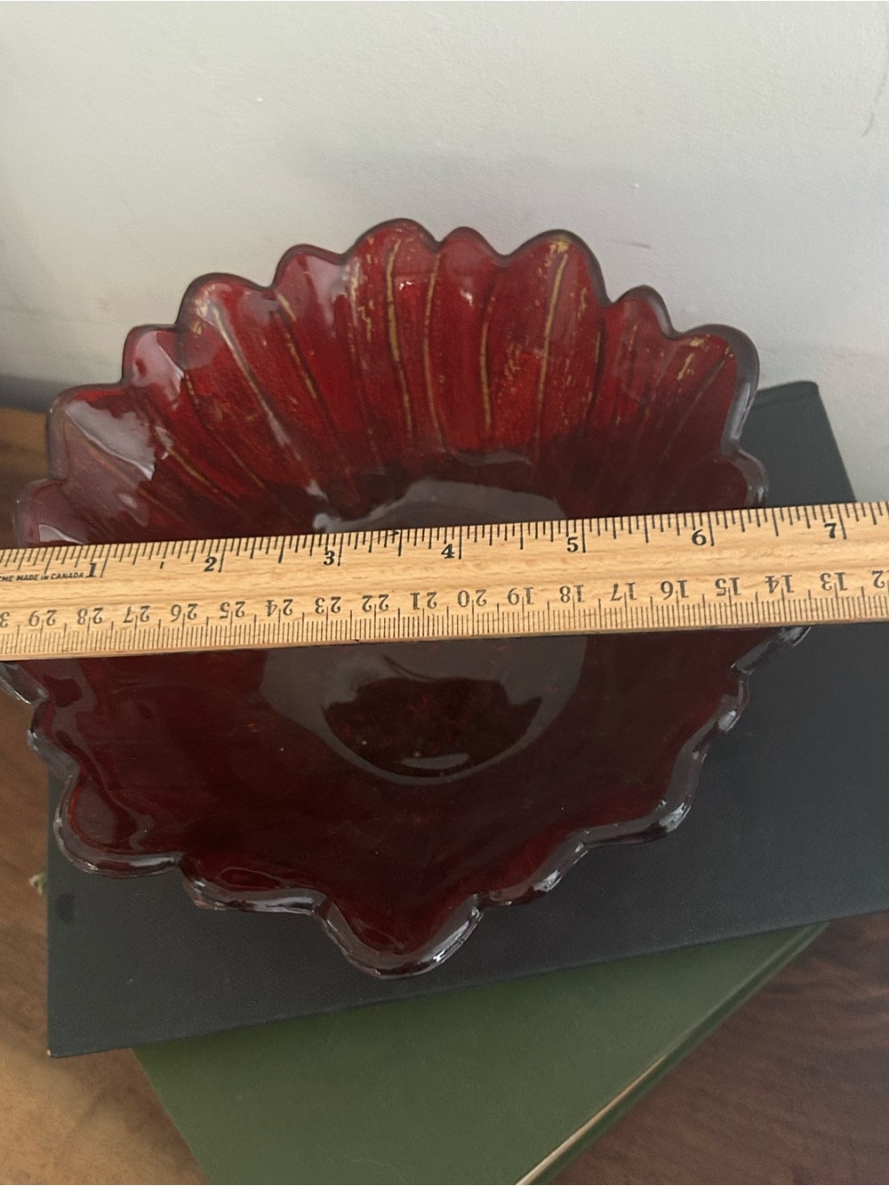 Indiana Glass Red Ruby Sunflower Bowl Scalloped edges - Picture 7 of 8